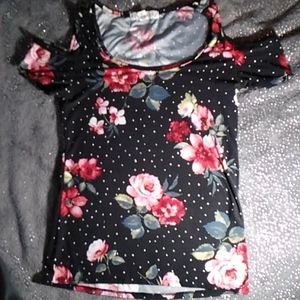 Floral cold shoulder blouse